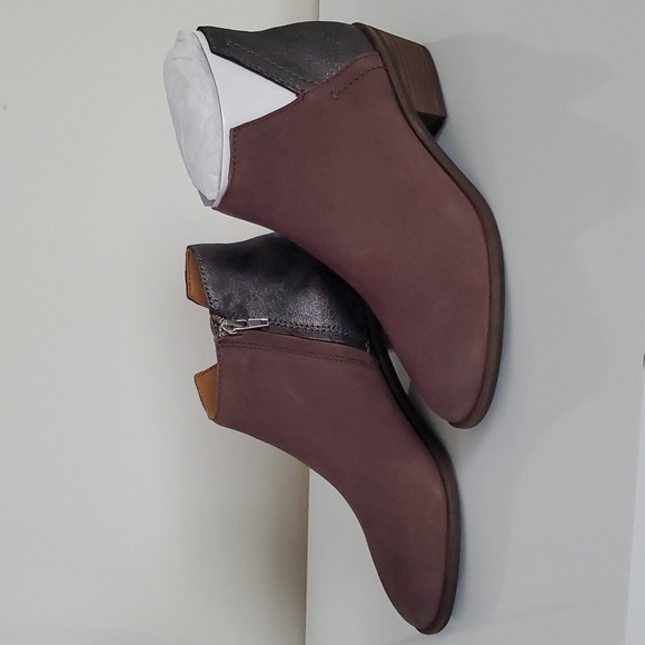 Frye and Co. Caden Bootie 7 - Picture 5 of 9